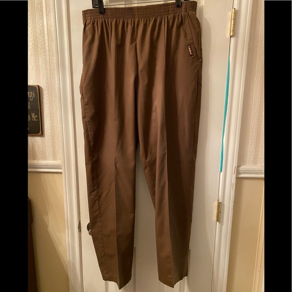 Landau Pants - Brown Landau scrub pants